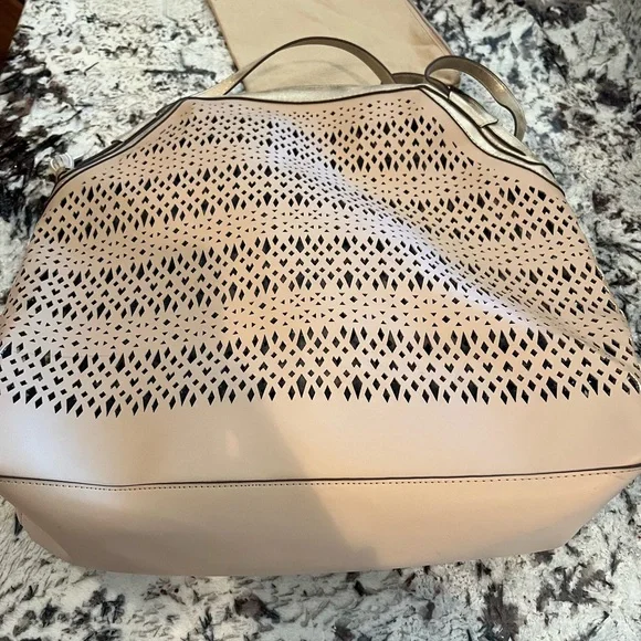 Stella & Dot Avalon tote - Picture 3 of 6